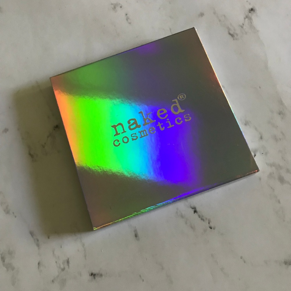 Naked Cosmetics holographic highlighter palette ✨✨